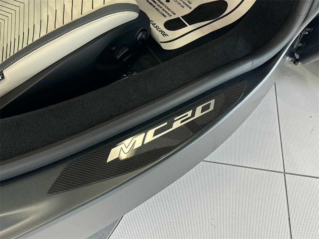 new 2024 Maserati MC20 car, priced at $323,695