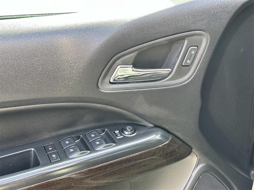 used 2022 GMC Canyon car, priced at $27,000