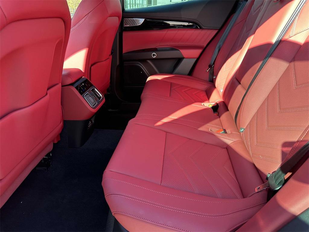 new 2025 Maserati Grecale car, priced at $89,455