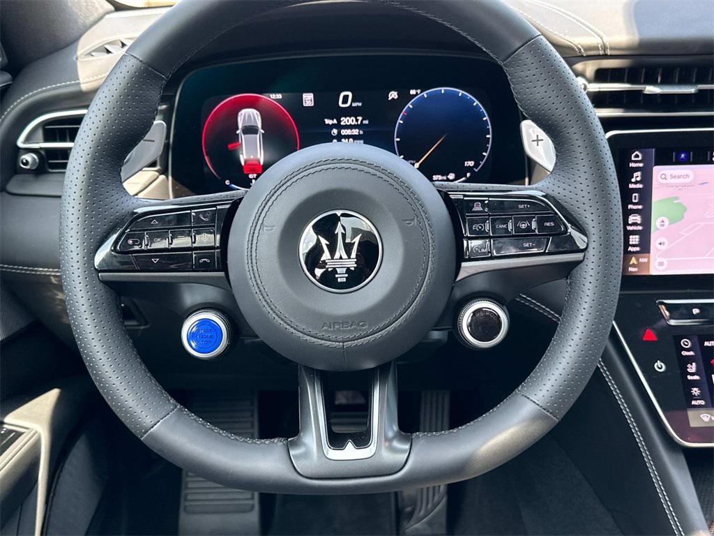 new 2025 Maserati Grecale car, priced at $94,365