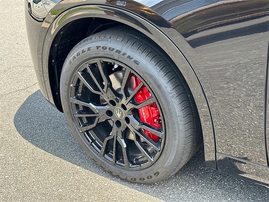 new 2025 Maserati Grecale car, priced at $94,365