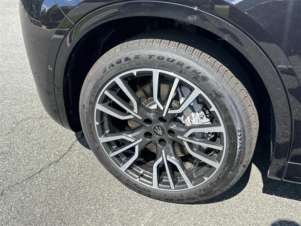 new 2025 Maserati Grecale car, priced at $87,415