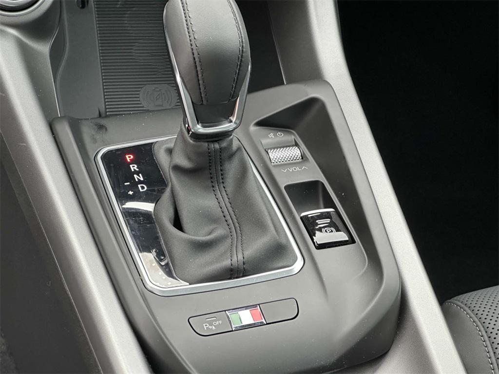 new 2025 Alfa Romeo Tonale car, priced at $42,125