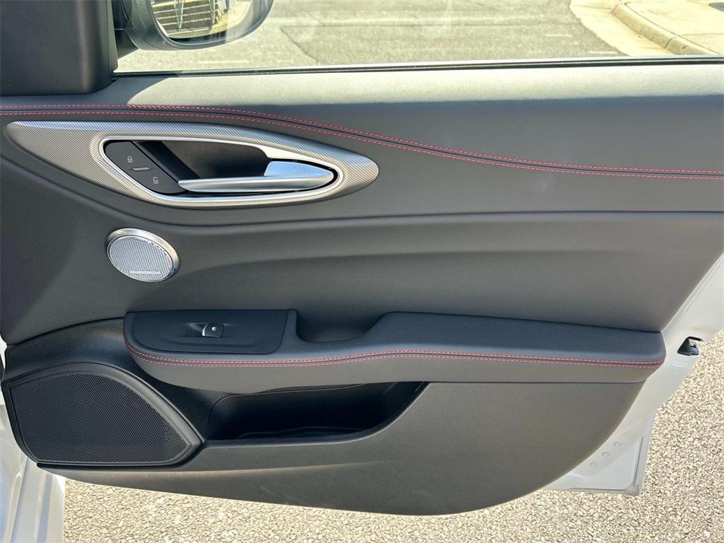 new 2025 Alfa Romeo Giulia car, priced at $49,990