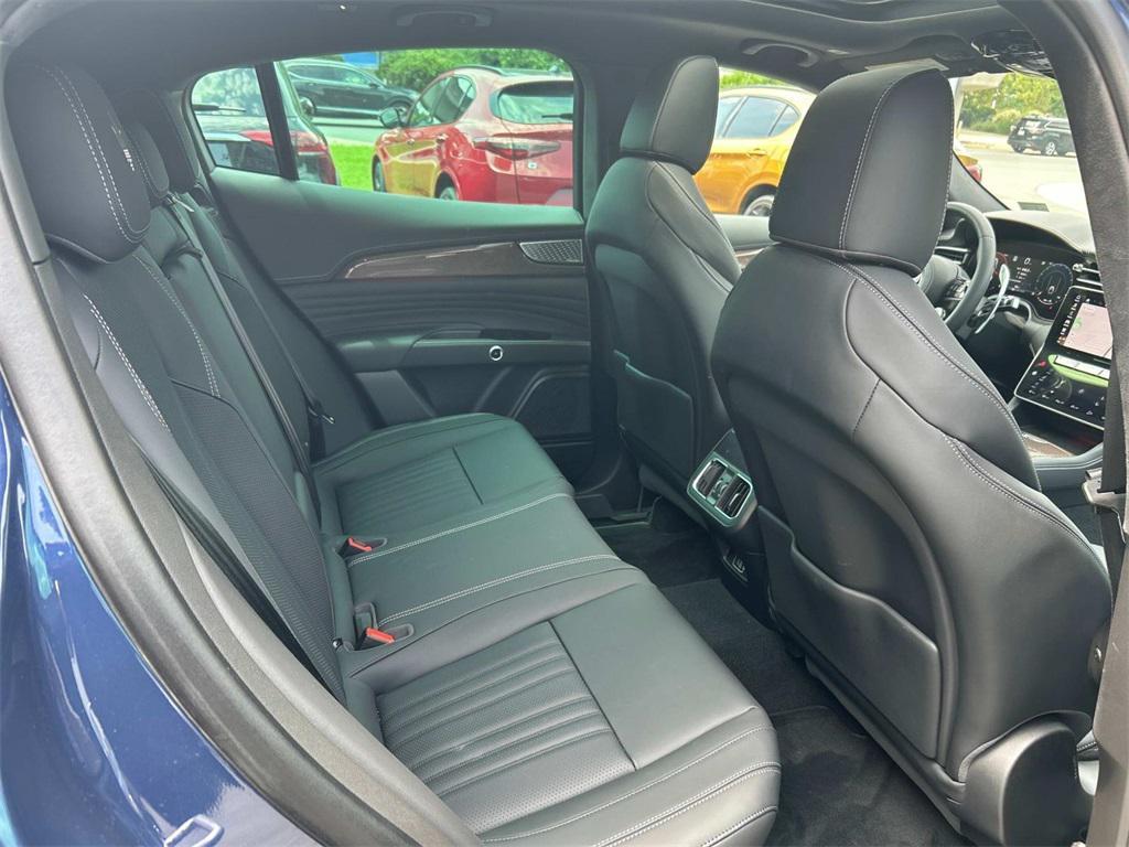 new 2025 Maserati Grecale car, priced at $95,945