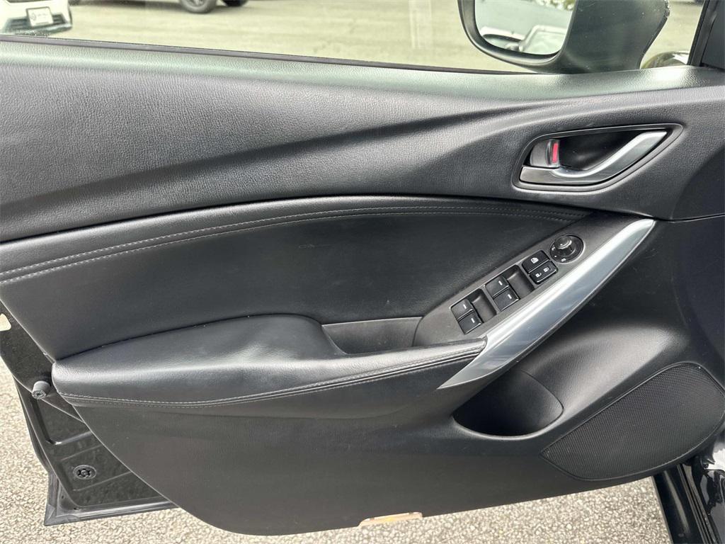 used 2015 Mazda Mazda6 car, priced at $10,400