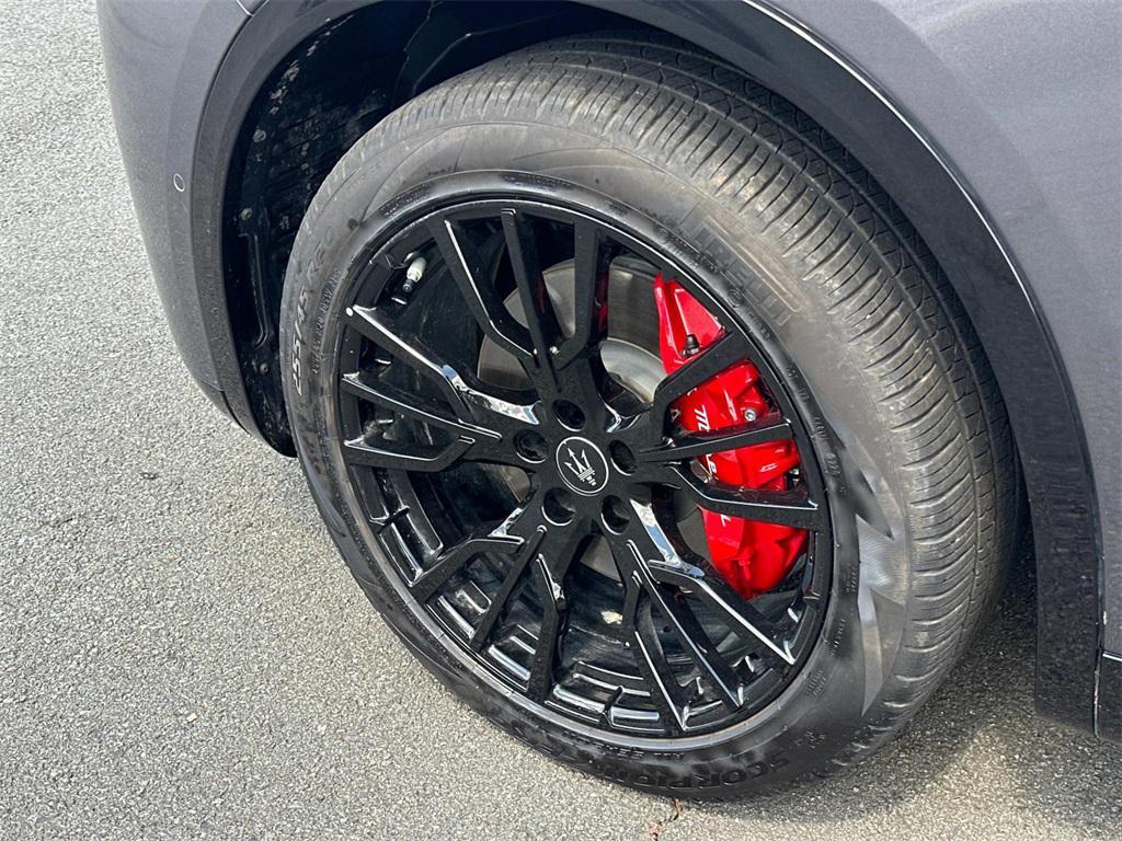 new 2025 Maserati Grecale car, priced at $94,365