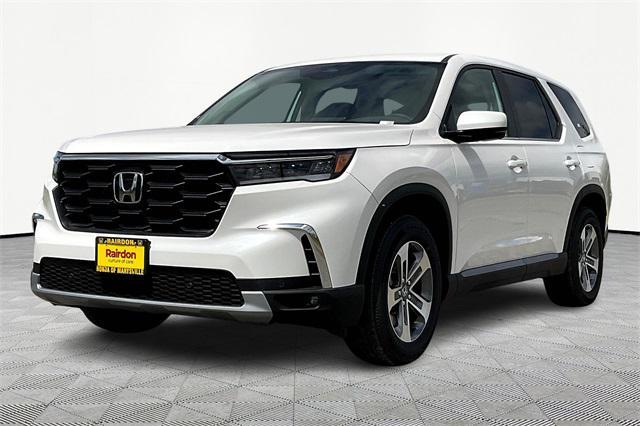 new 2025 Honda Pilot car, priced at $45,410