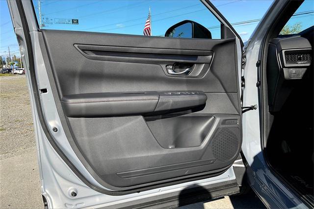 new 2025 Honda CR-V Hybrid car, priced at $38,000