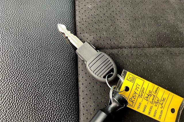 used 2020 Dodge Grand Caravan car, priced at $13,500