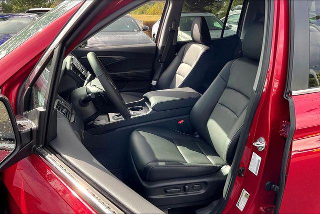 new 2025 Honda Ridgeline car, priced at $38,987