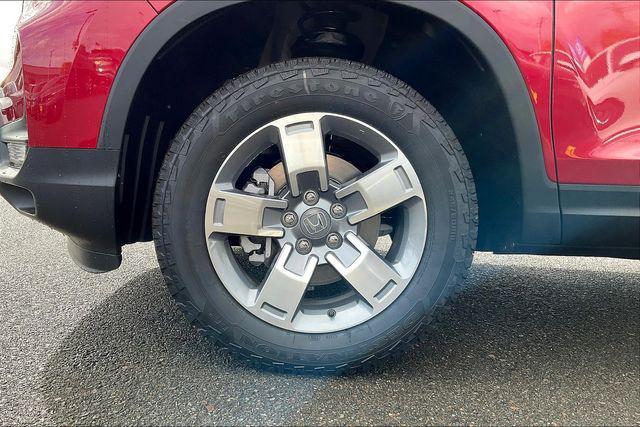 new 2025 Honda Ridgeline car, priced at $38,987