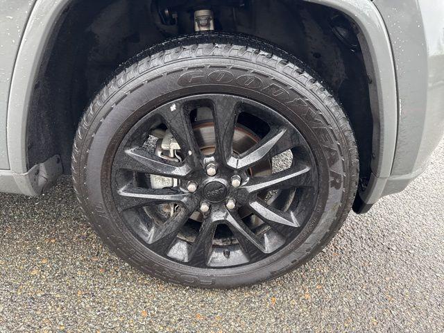 used 2020 Jeep Grand Cherokee car, priced at $19,500