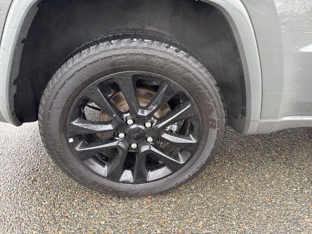 used 2020 Jeep Grand Cherokee car, priced at $19,500