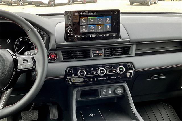 new 2025 Honda Pilot car, priced at $51,830