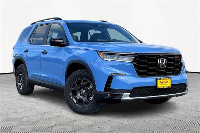 new 2025 Honda Pilot car, priced at $48,339