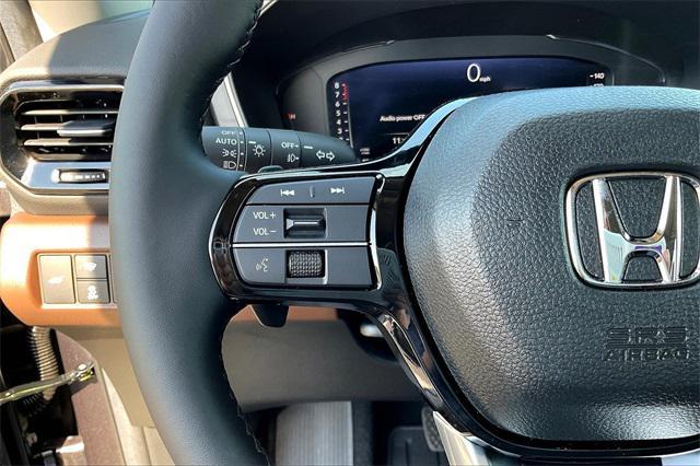 new 2025 Honda Pilot car, priced at $54,530