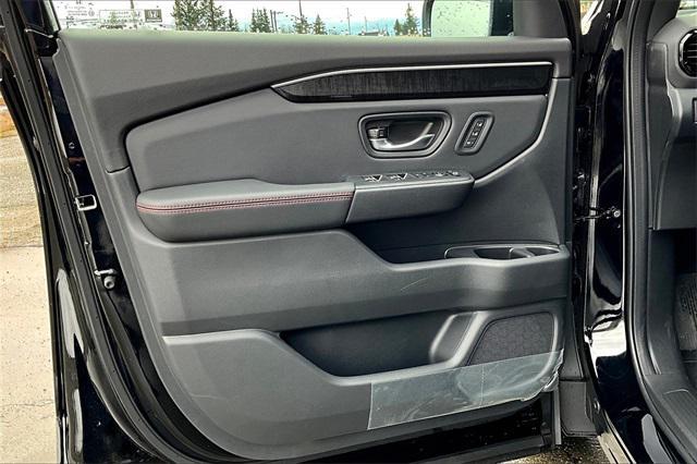 new 2025 Honda Pilot car, priced at $52,000
