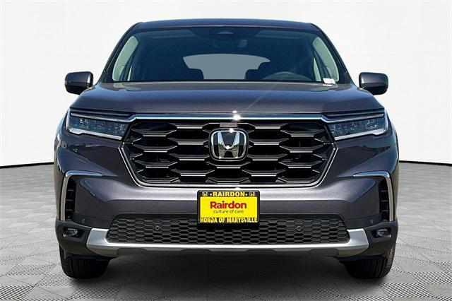 new 2025 Honda Pilot car, priced at $46,695