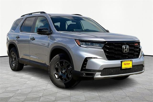 new 2025 Honda Pilot car, priced at $50,905