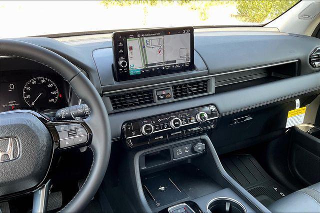 new 2025 Honda Pilot car, priced at $49,487