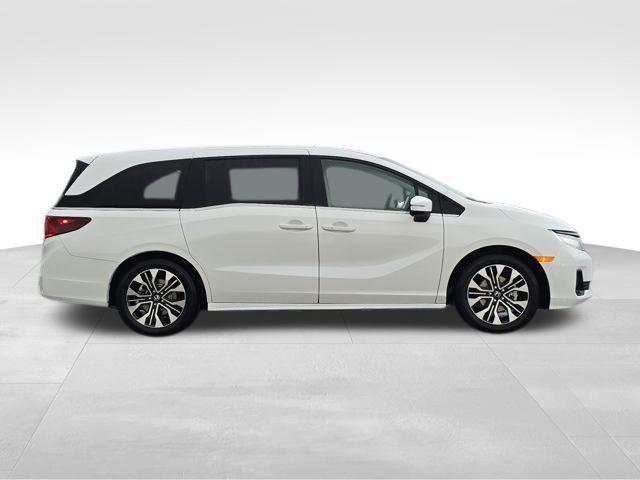new 2026 Honda Odyssey car, priced at $53,645