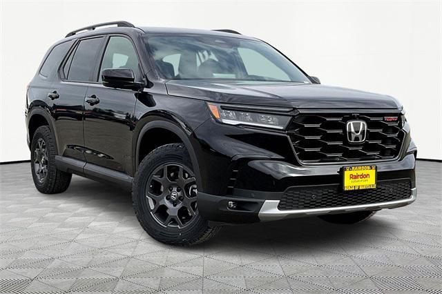 new 2025 Honda Pilot car, priced at $50,850
