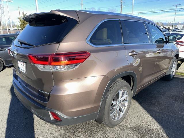 used 2018 Toyota Highlander car, priced at $25,500