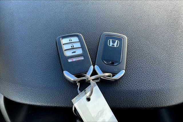 used 2015 Honda CR-V car, priced at $13,000