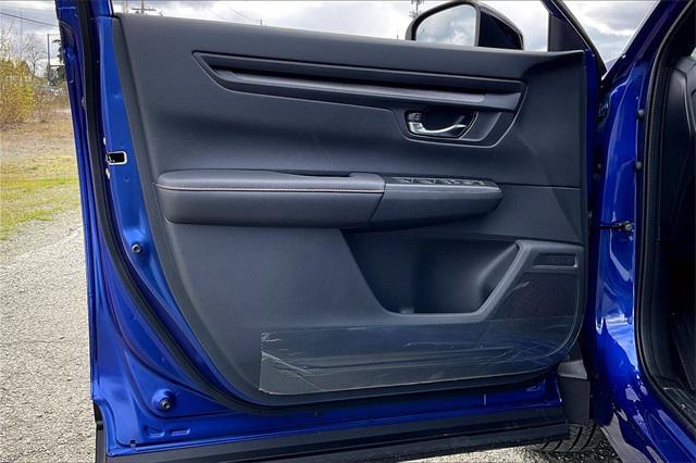 new 2025 Honda CR-V Hybrid car, priced at $38,000