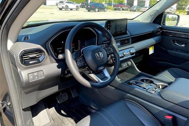new 2025 Honda Pilot car, priced at $54,530