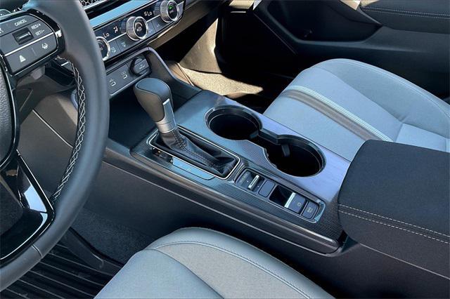 new 2025 Honda Civic Hybrid car, priced at $30,555