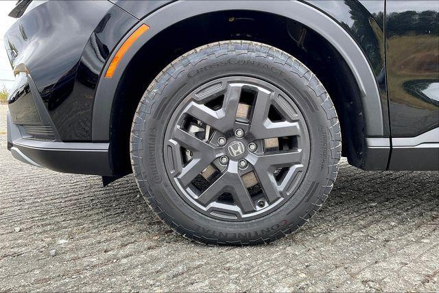 new 2026 Honda CR-V Hybrid car, priced at $40,195