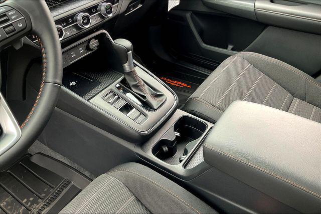 new 2026 Honda CR-V Hybrid car, priced at $40,195