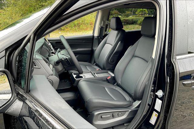 new 2026 Honda Odyssey car, priced at $41,987