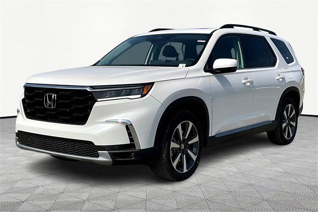 new 2025 Honda Pilot car, priced at $53,225