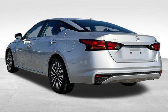 used 2023 Nissan Altima car, priced at $15,500