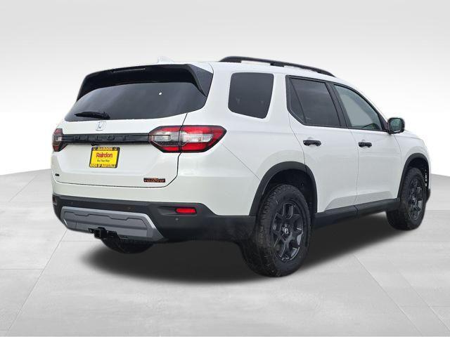 new 2025 Honda Pilot car, priced at $50,330