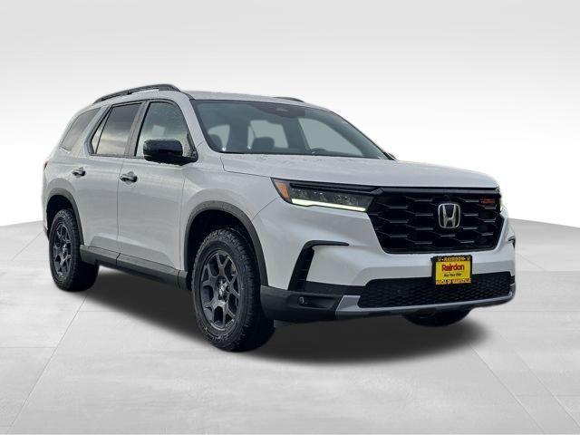 new 2025 Honda Pilot car, priced at $50,330