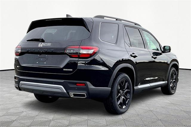 new 2025 Honda Pilot car, priced at $53,250