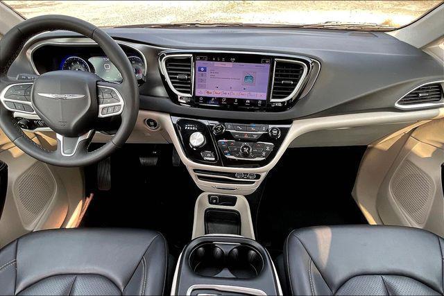 used 2024 Chrysler Pacifica car, priced at $26,500