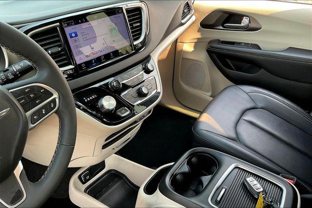used 2024 Chrysler Pacifica car, priced at $26,500