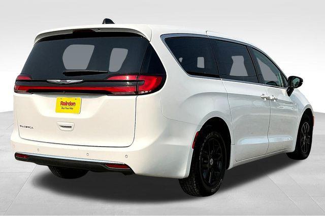 used 2024 Chrysler Pacifica car, priced at $26,500