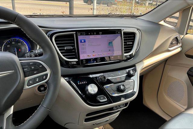 used 2024 Chrysler Pacifica car, priced at $26,500