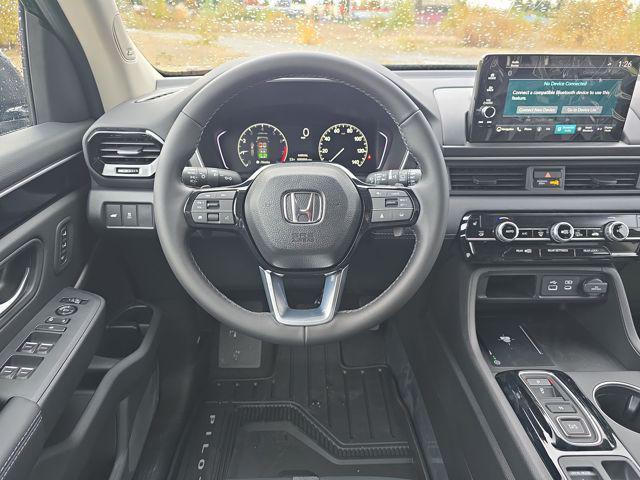new 2025 Honda Pilot car, priced at $52,995