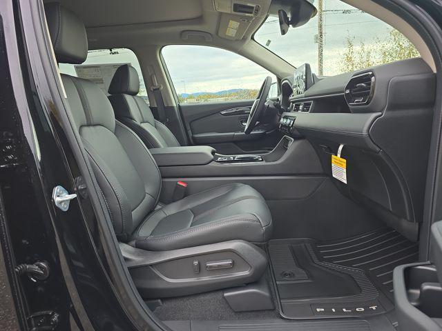 new 2025 Honda Pilot car, priced at $52,995