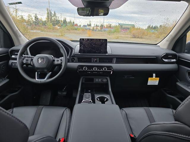 new 2025 Honda Pilot car, priced at $52,995