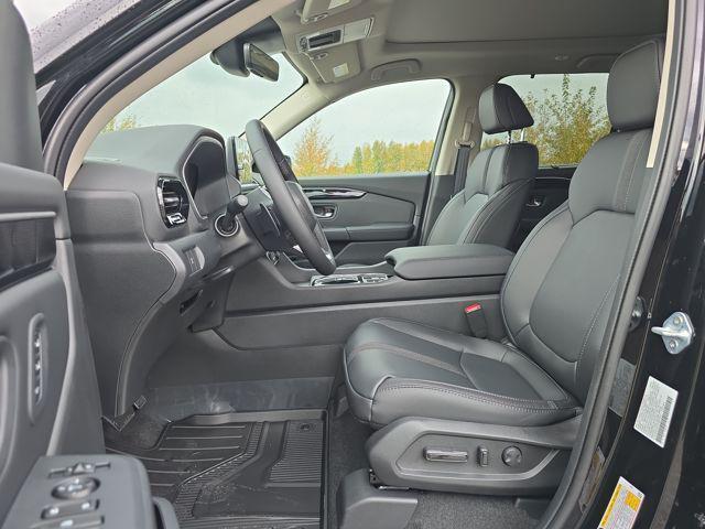 new 2025 Honda Pilot car, priced at $52,995