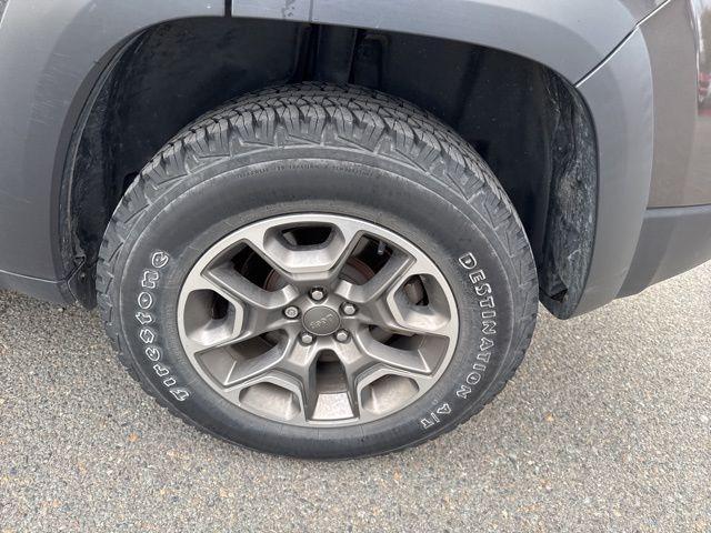 used 2021 Jeep Cherokee car, priced at $21,500