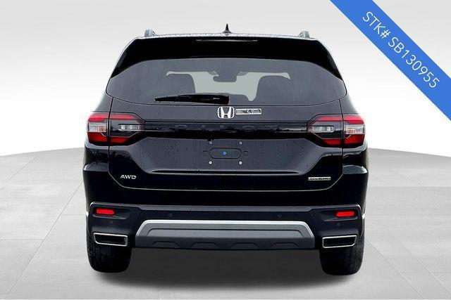 new 2025 Honda Pilot car, priced at $45,997